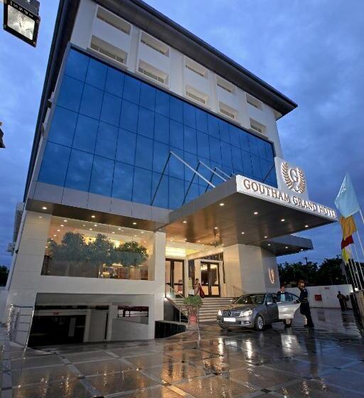 酒店 Goutham Grand