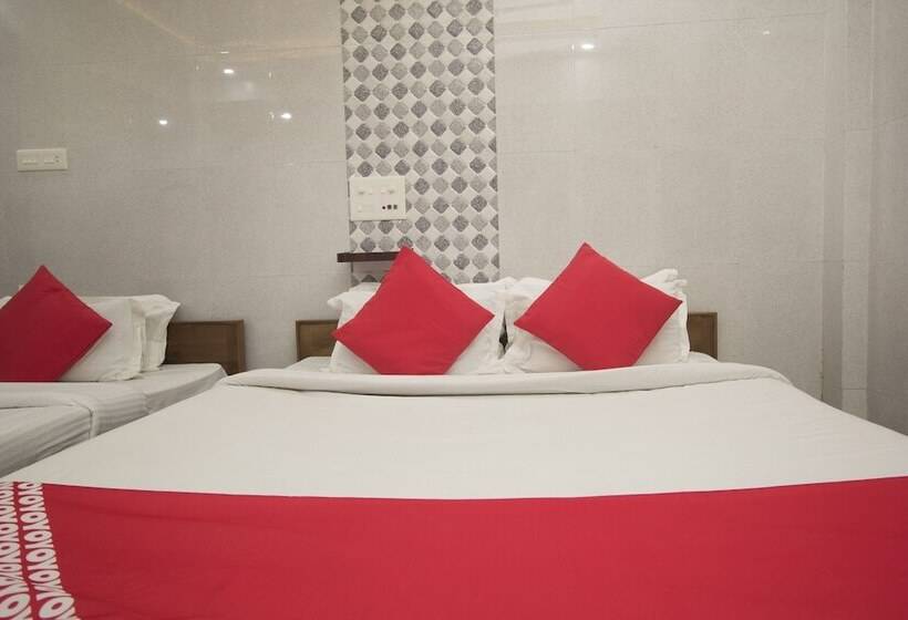 酒店 Greater Kailash The Palace By Oyo Rooms