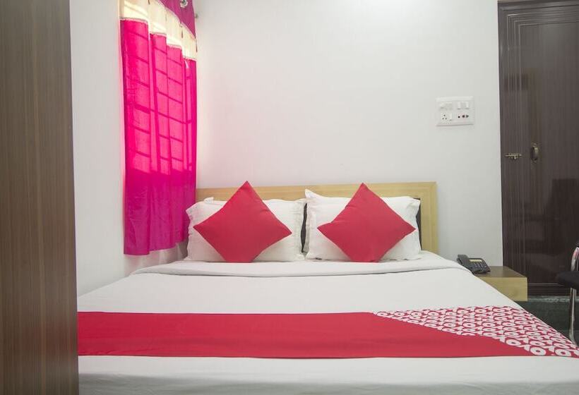 酒店 Greater Kailash The Palace By Oyo Rooms