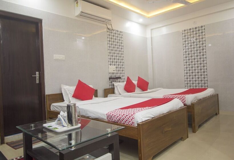 酒店 Greater Kailash The Palace By Oyo Rooms