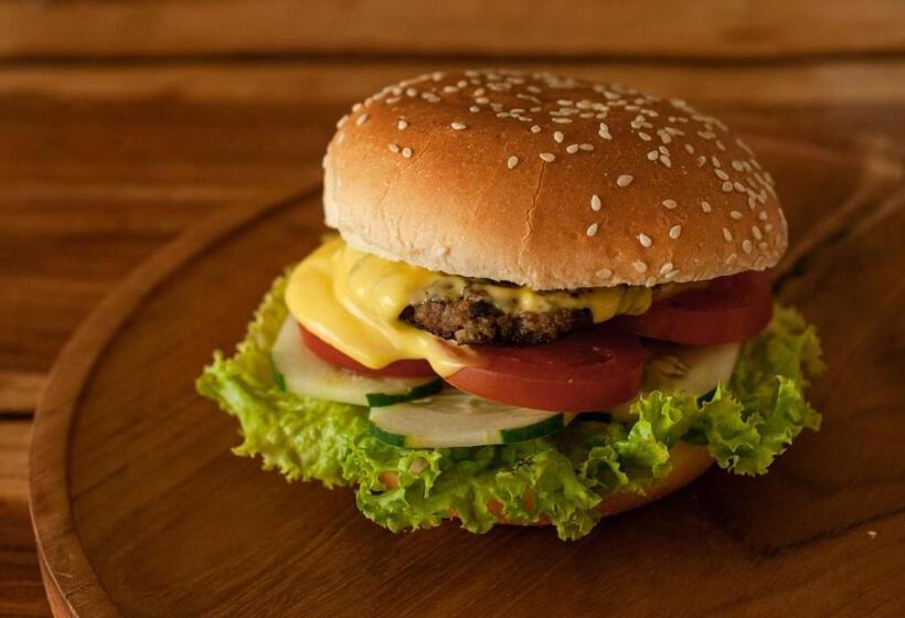 Green Red Hotel Syariah Jombang