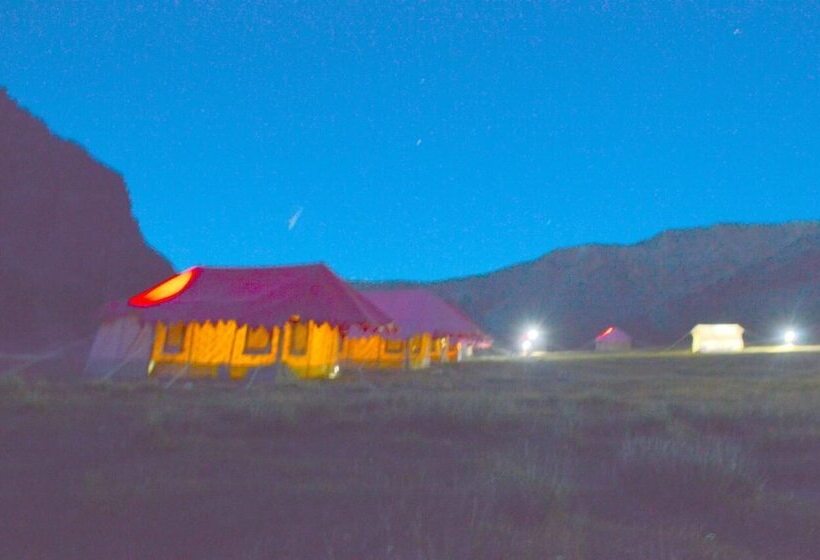 Отель Himalayan Routes Camp