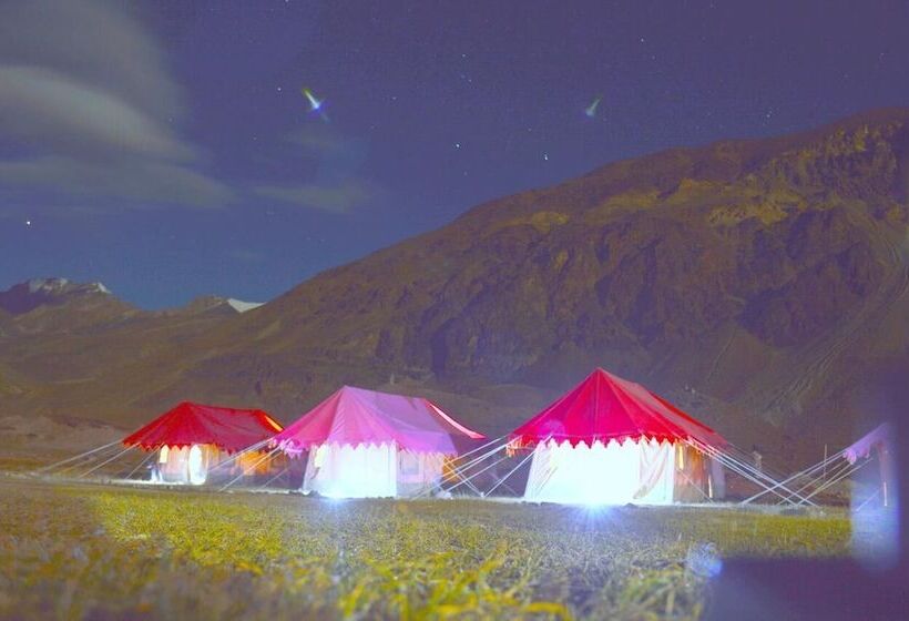 Отель Himalayan Routes Camp