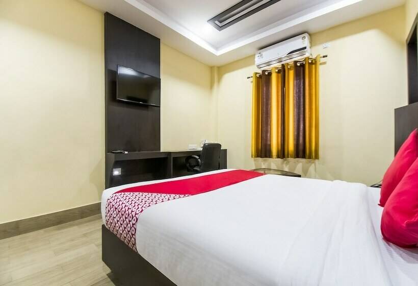 ホテル Holiday International By Oyo Rooms