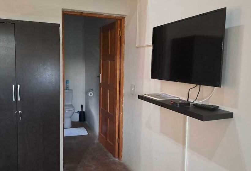 בית מלון כפרי Iphofolo Lodge