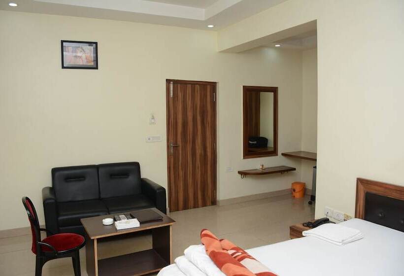 ホテル Kdm Palace