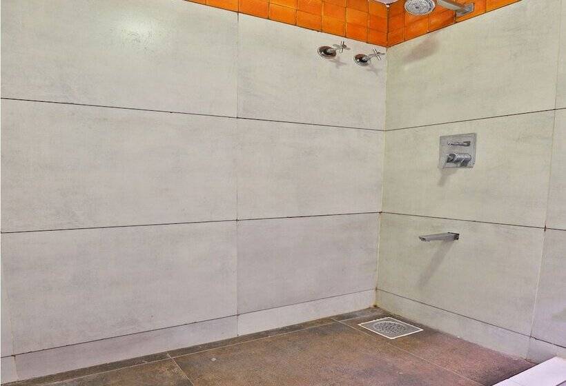 Hotel Laksh Residency