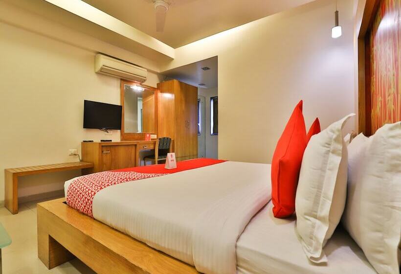 Hotel Laksh Residency