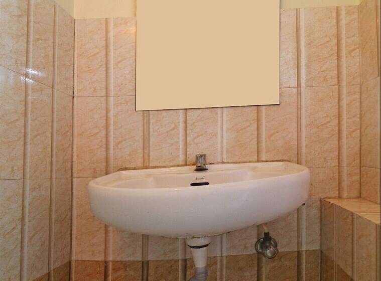 ホテル Mahendra Greens By Oyo Rooms