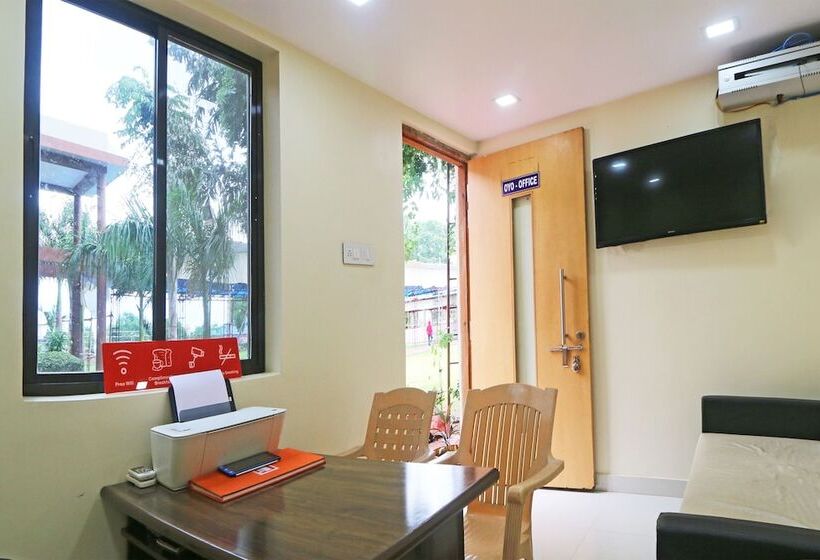 ホテル Mahendra Greens By Oyo Rooms