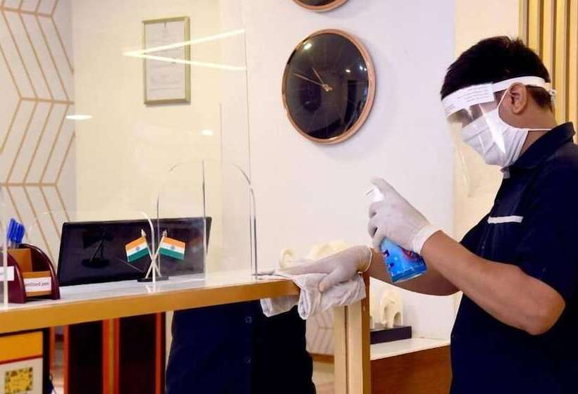 فندق Maval Grand