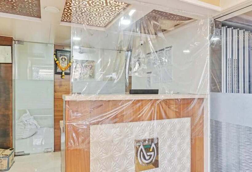 בית מלון כפרי Maval Grand