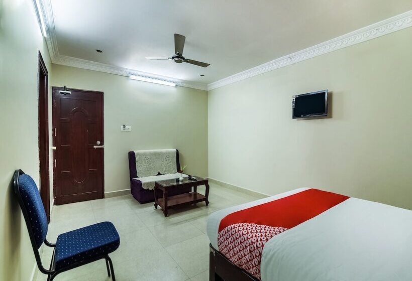 בית מלון כפרי Mmr Tower By Oyo Rooms