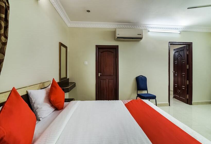 בית מלון כפרי Mmr Tower By Oyo Rooms