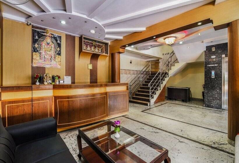 בית מלון כפרי Mmr Tower By Oyo Rooms