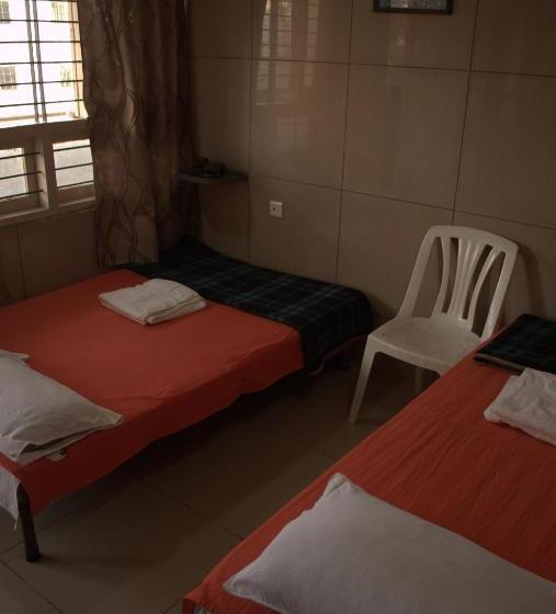 בית מלון כפרי Mourya Deluxe A/c Lodge