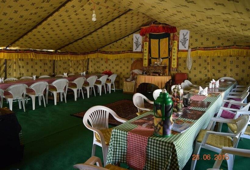 Отель Mulkila Adventures Campsite