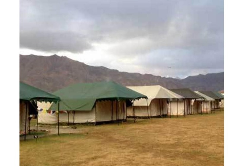 Отель Mulkila Adventures Campsite