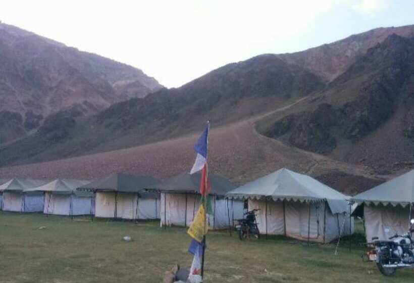 Отель Mulkila Adventures Campsite