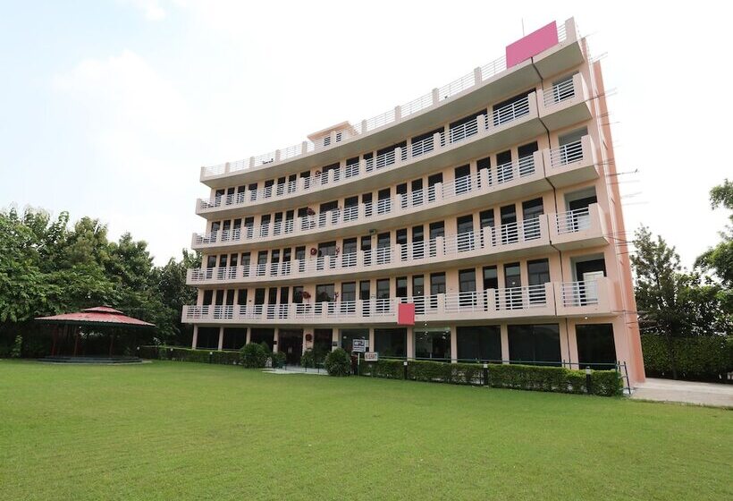 酒店 Oyo 6242 Jalsa Resort