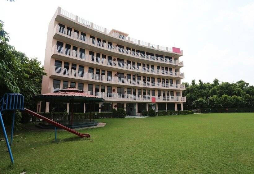 酒店 Oyo 6242 Jalsa Resort