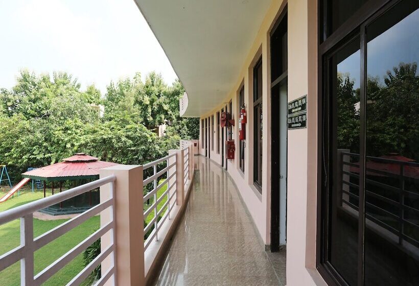 酒店 Oyo 6242 Jalsa Resort