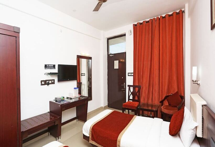 酒店 Oyo 6242 Jalsa Resort