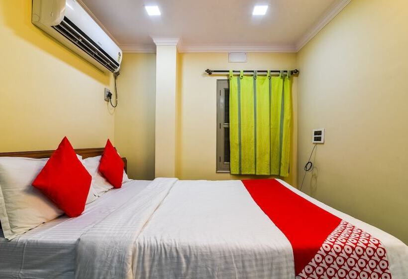 בית מלון כפרי Pujitha Residency By Oyo Rooms