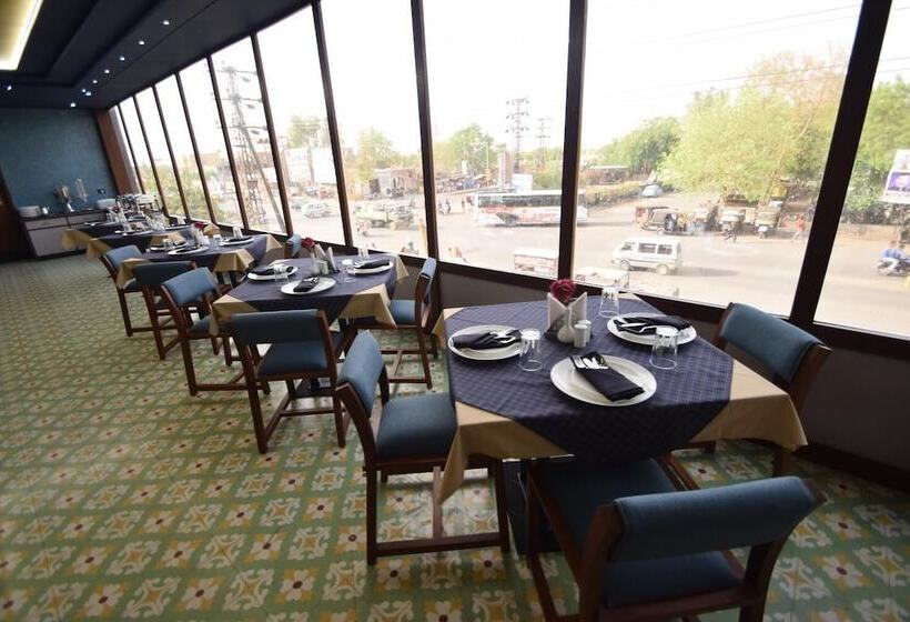 فندق Rama Residency