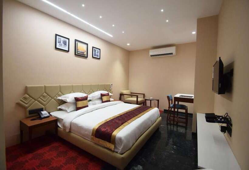 فندق Rama Residency