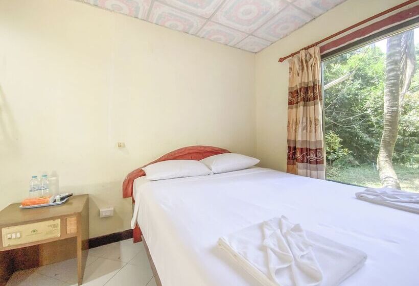 בית מלון כפרי Ranong Resort & Laguna
