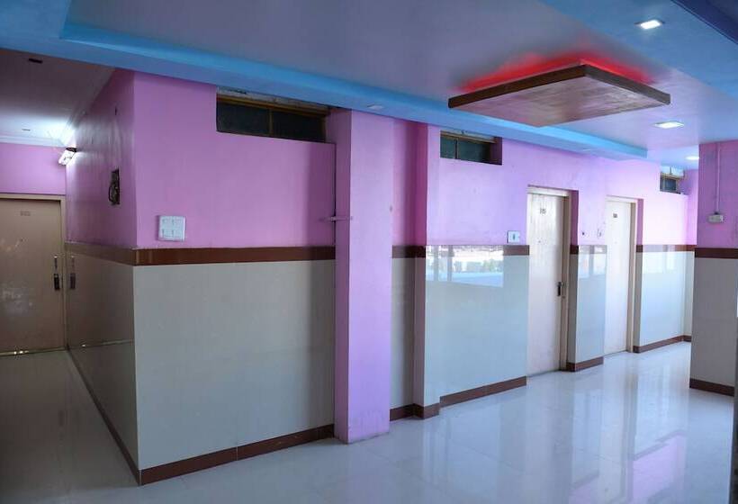 Отель Ravi Teja