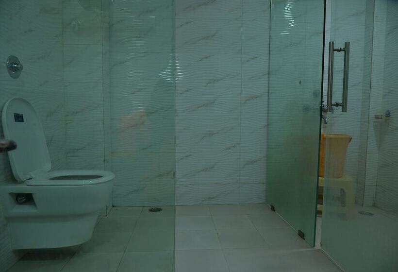 Отель Ravi Teja