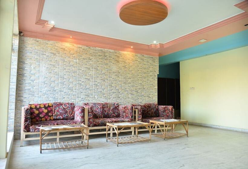 Отель Ravi Teja