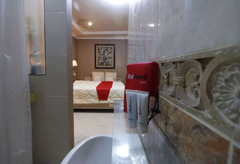 هتل Urbanview De Dharmawangsa Suite