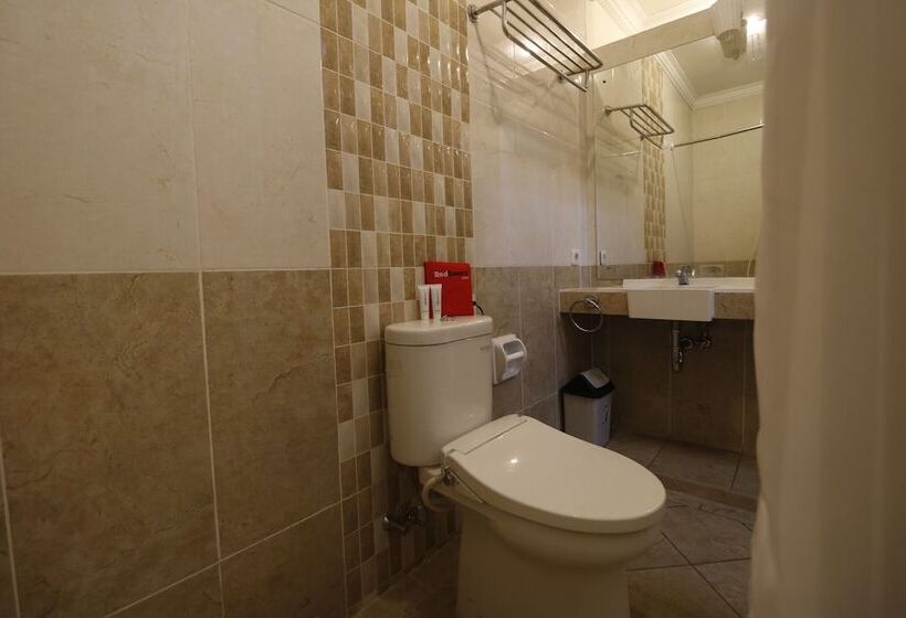 فندق Urbanview De Dharmawangsa Suite