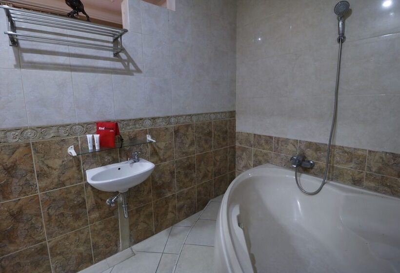 فندق Urbanview De Dharmawangsa Suite