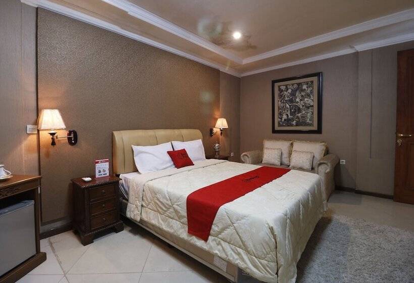 هتل Urbanview De Dharmawangsa Suite