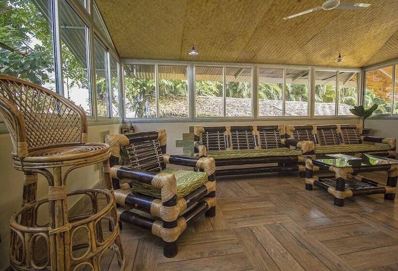 ホテル Resort Gorumara Nest By Oyo Rooms