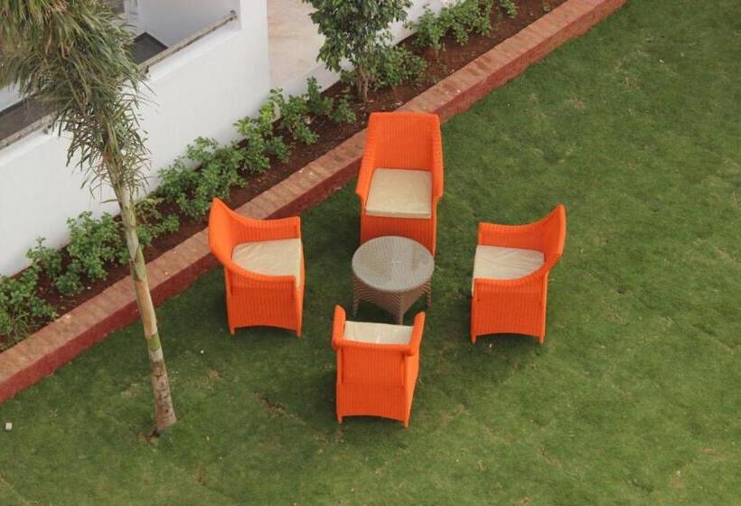 Saaral Resorts & Hotels Pvt Ltd