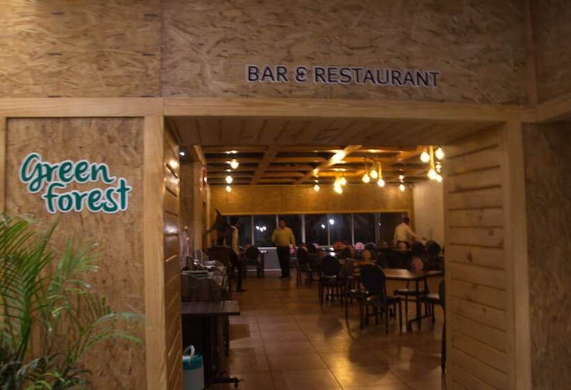 בית מלון כפרי Sai River Resort