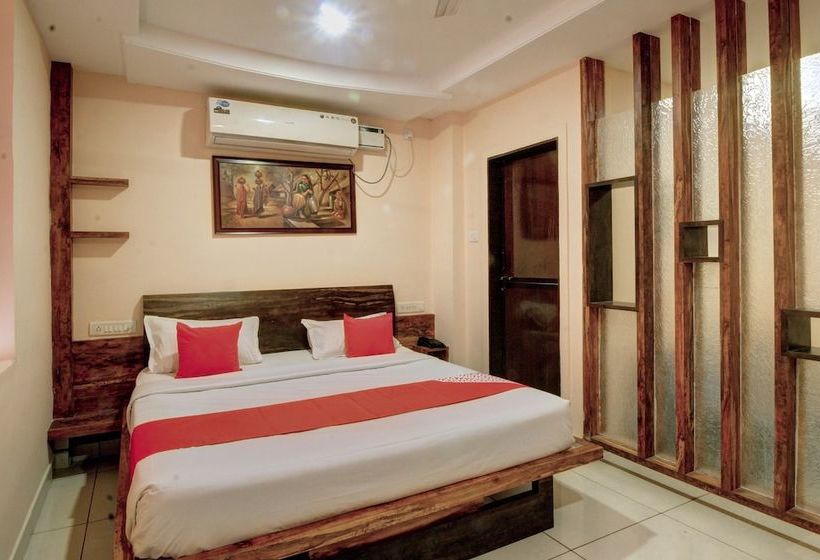 בית מלון כפרי Sangam Residency By Oyo Rooms