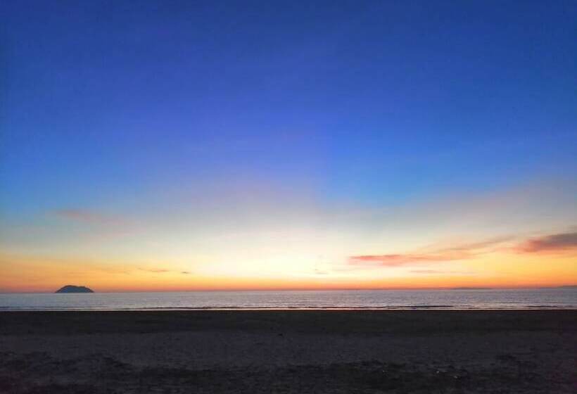 בית מלון כפרי Sangthong Andaman Resort