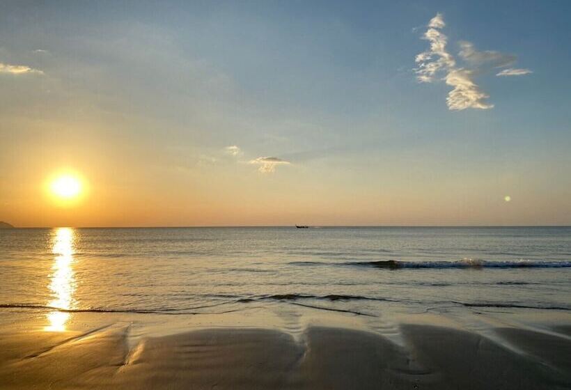 בית מלון כפרי Sangthong Andaman Resort