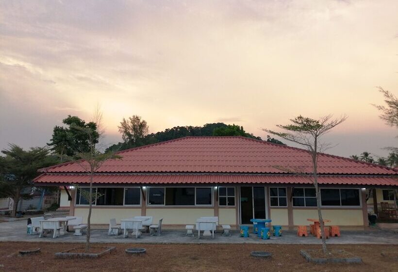 בית מלון כפרי Sangthong Andaman Resort