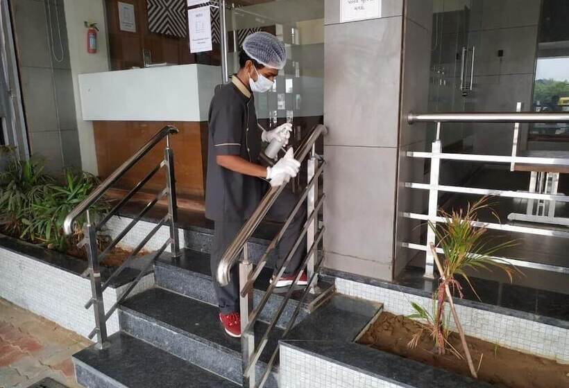 בית מלון כפרי Satkar Chhatral