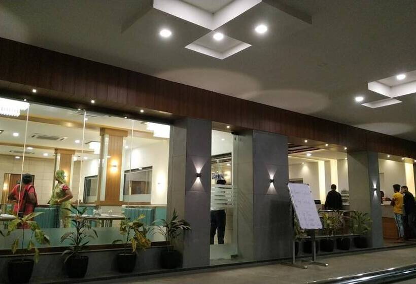 בית מלון כפרי Satkar Chhatral