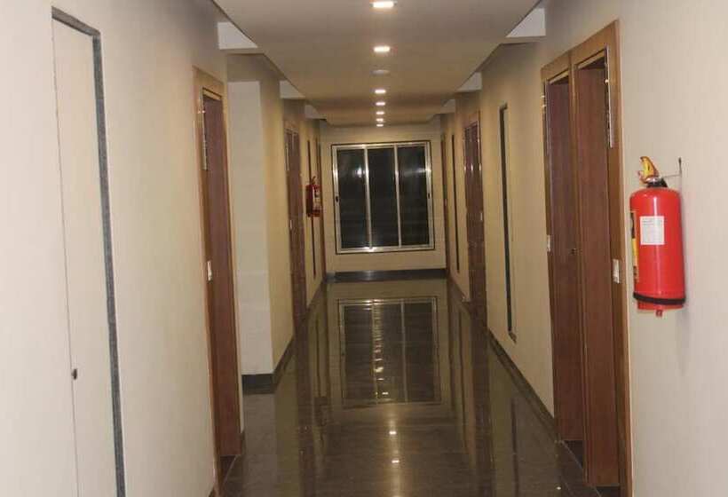 Отель Satkar Chhatral