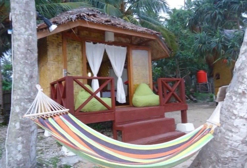 ホテル Simeulue Surflodges