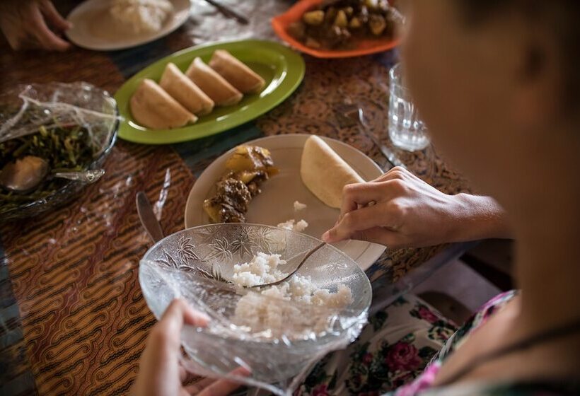 ホテル Simeulue Surflodges